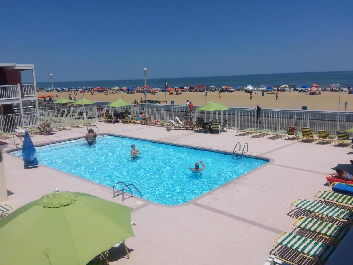Ocean Mecca Motel & Fish Tales Boardwalk Inn - main image