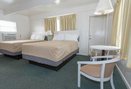 Ocean Mecca Motel & Fish Tales Boardwalk Inn - image 21