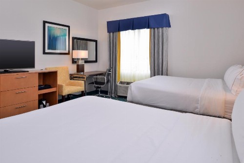 Holiday Inn Express and Suites West Ocean City an IHG Hotel - image 14
