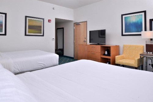 Holiday Inn Express and Suites West Ocean City an IHG Hotel - image 29
