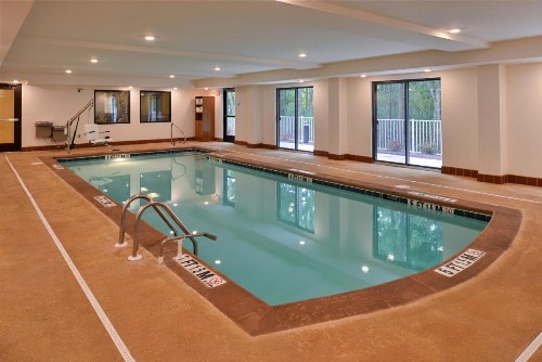 Holiday Inn Express and Suites West Ocean City an IHG Hotel - image 37