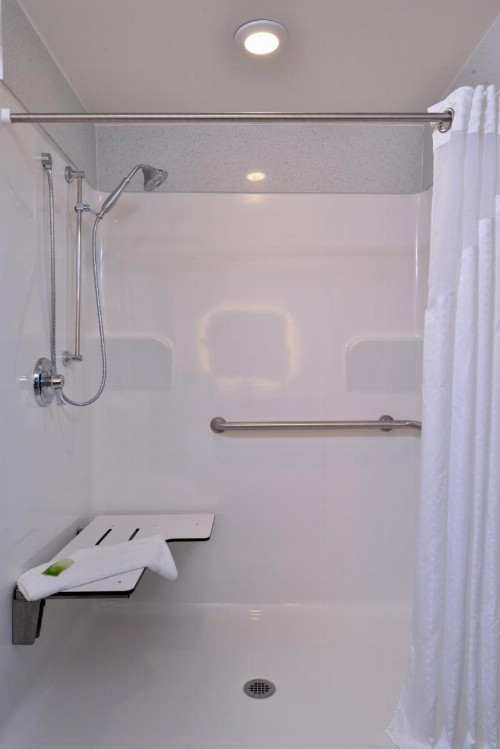Holiday Inn Express and Suites West Ocean City an IHG Hotel - image 38