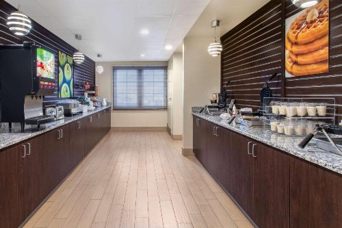 La Quinta by Wyndham Ocean City - image 24