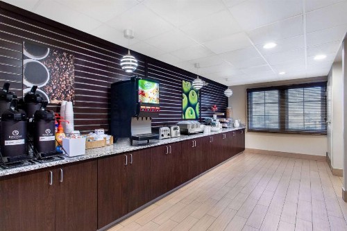 La Quinta by Wyndham Ocean City - image 26