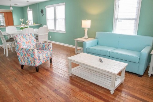 South Beach Apartment - image 6