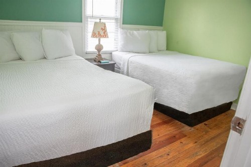 South Beach Apartment - image 7