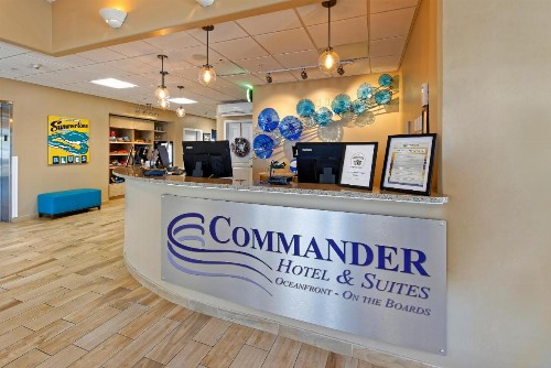 Commander Hotel & Suites - image 12