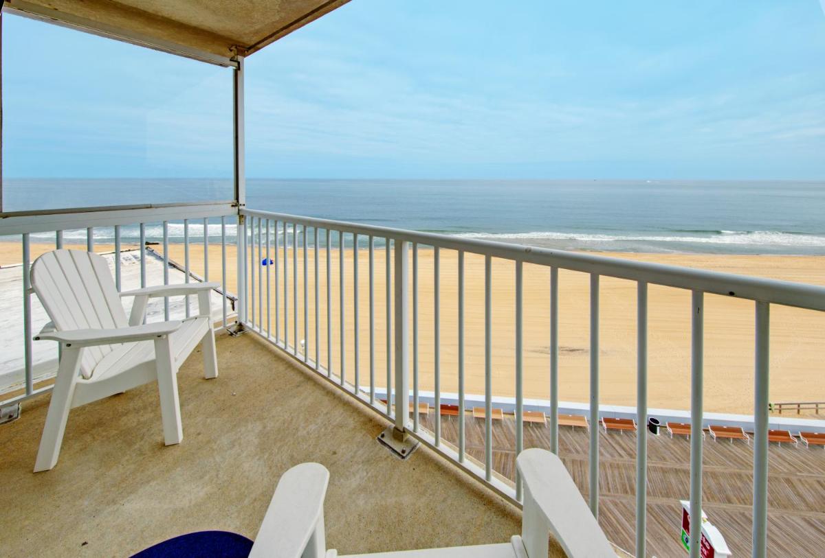 Commander Hotel & Suites - image 6