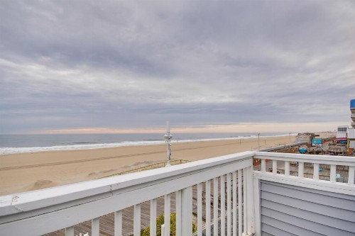 Inn on the Ocean - image 3