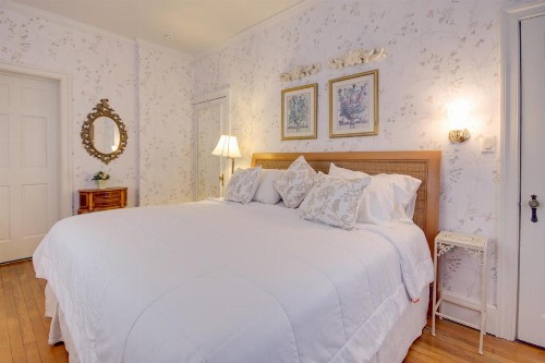Inn on the Ocean - image 34