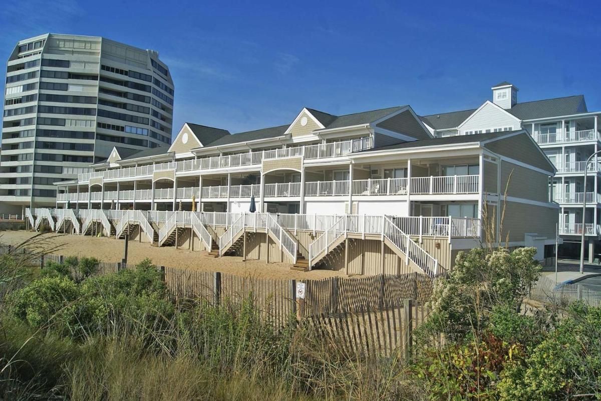 Beachwalk II 12 - main image