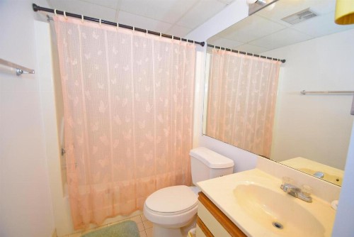 Bay Princess 211 - image 4