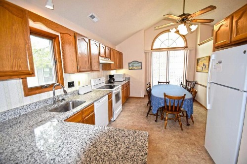 Fountain Road 13701 - image 12