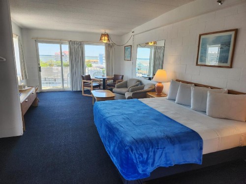Beachcomber Motel
