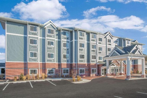 Microtel Inn & Suites by Wyndham Ocean City - image 1