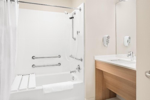 Microtel Inn & Suites by Wyndham Ocean City - image 14