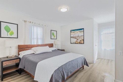 Lukas Apartments - image 18