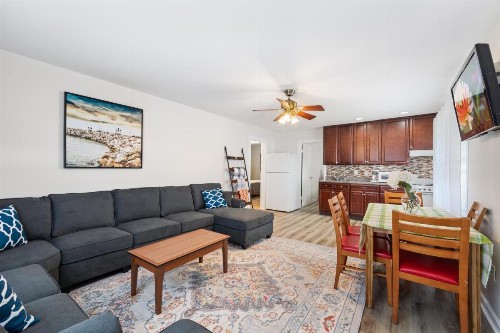 Lukas Apartments - image 24