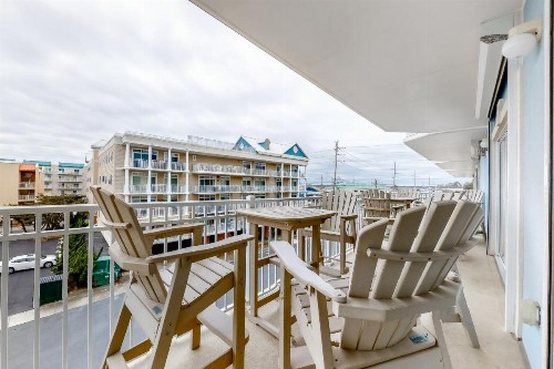 Island Breeze - image 12
