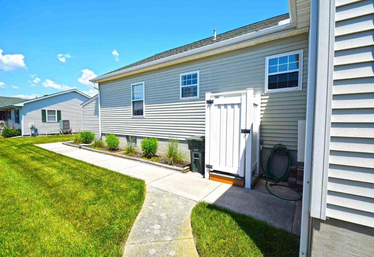 Barge Road 13609 Home - image 6