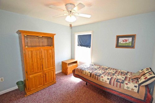 Barge Road 13609 Home - image 9