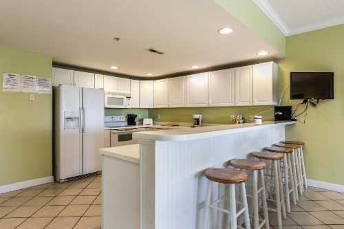 Astoria Condos - image 5