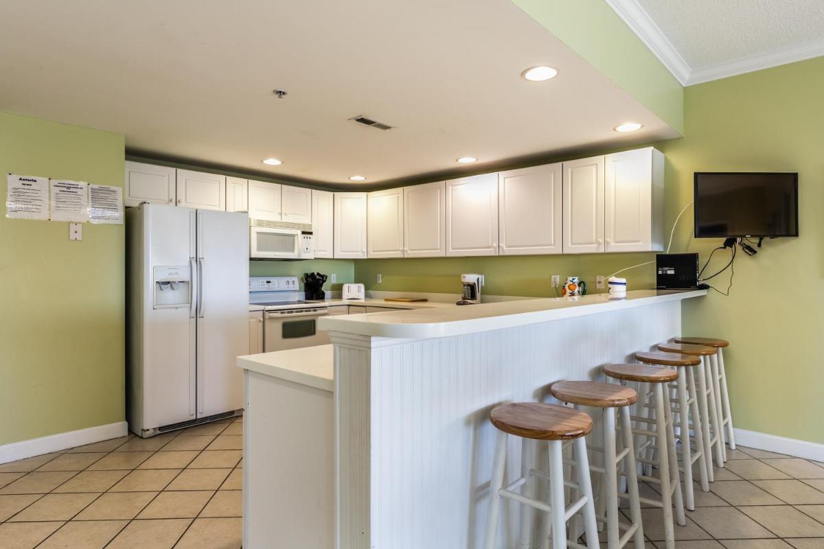 Astoria Condos - image 5