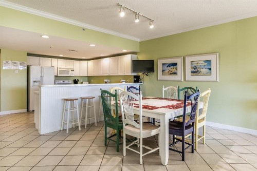 Astoria Condos - image 6