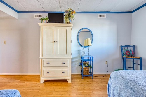 Marigot Beach Condo - image 6