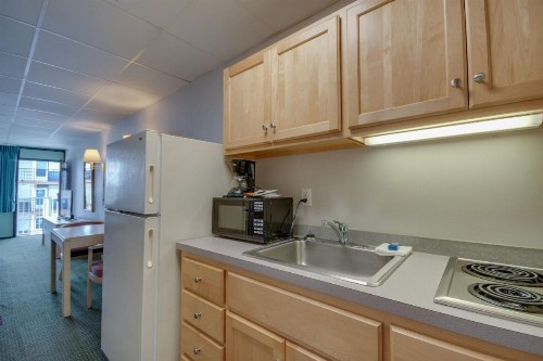 Surf Inn Suites - image 26