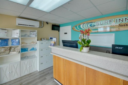 Surf Inn Suites - image 7