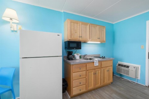 Kokomo Suites - image 29
