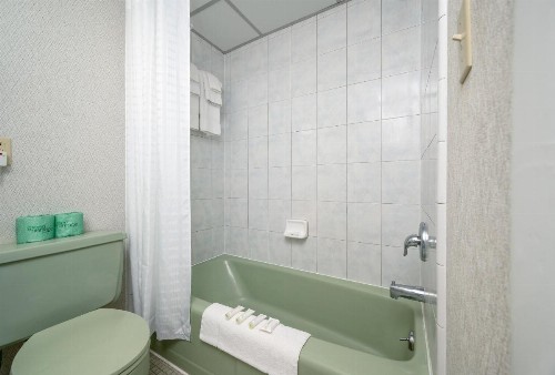 Kokomo Suites - image 35
