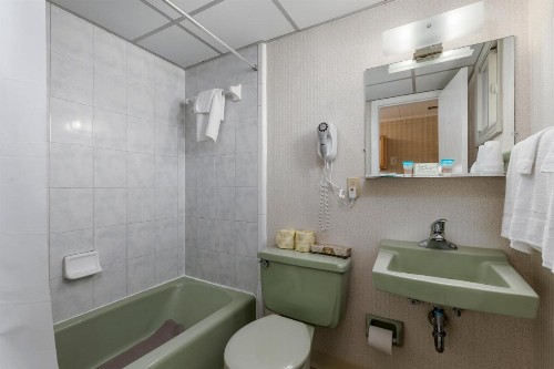 Kokomo Suites - image 38