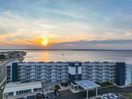 Bay Club Resort
