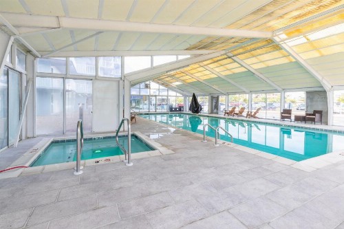 Bay Club Resort - image 4