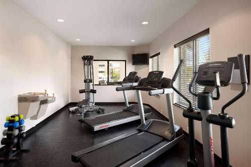 Country Inn & Suites by Radisson Ocean City - image 39
