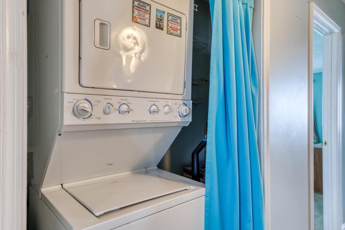 Dolphin Manor - image 6
