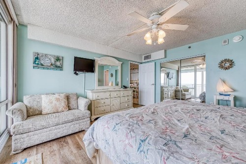 Carousel Condos - image 6
