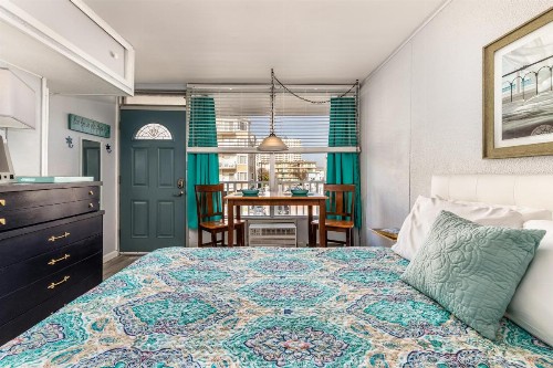 Ocean Wave Condos - image 12