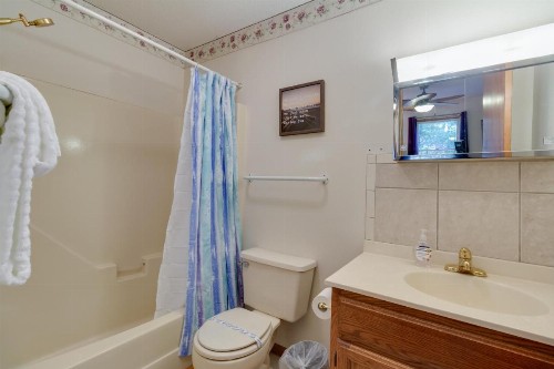 Lighthouse Condos - image 11