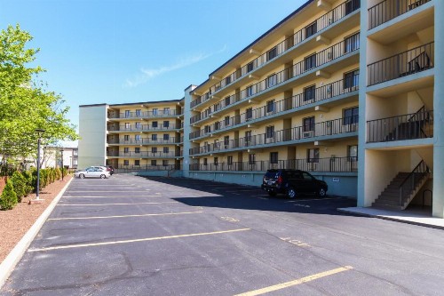 Diamond Head Condos - image 12