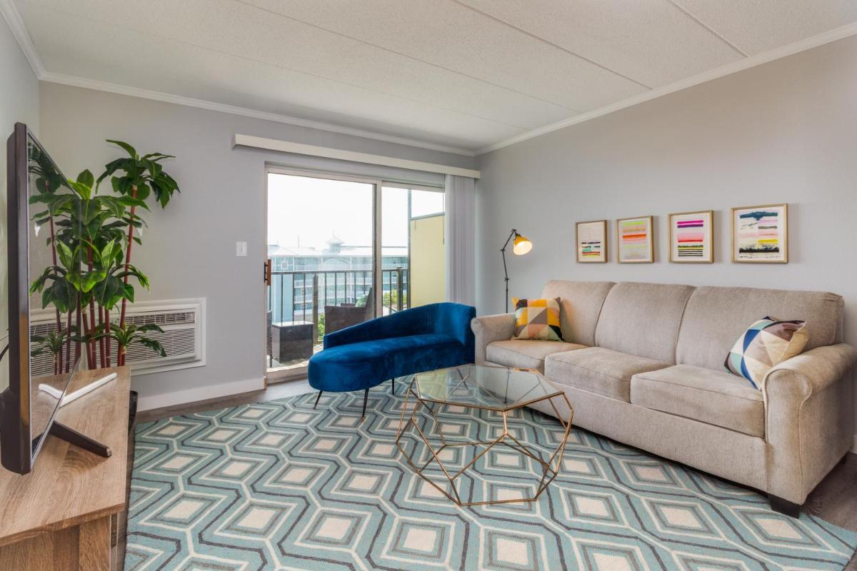 Diamond Head Condos - image 7