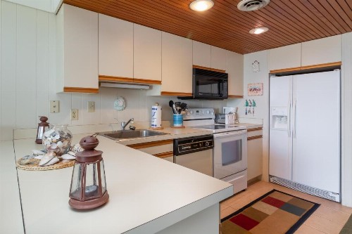 Beach Lofts - image 4