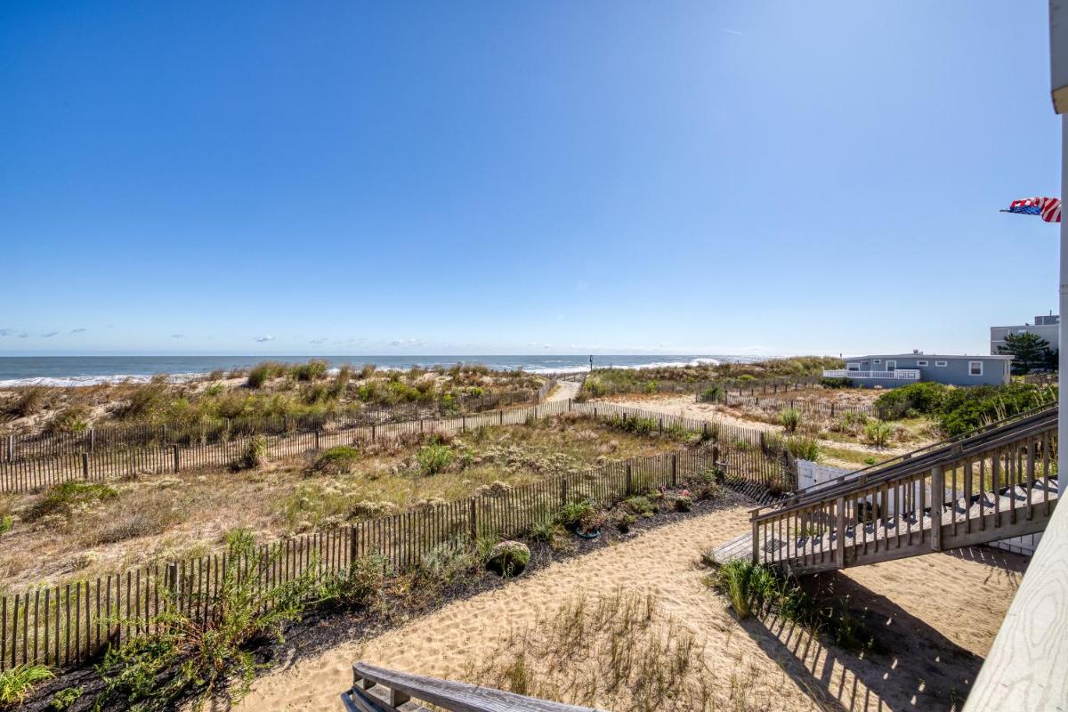 Beachcrest 3 - main image