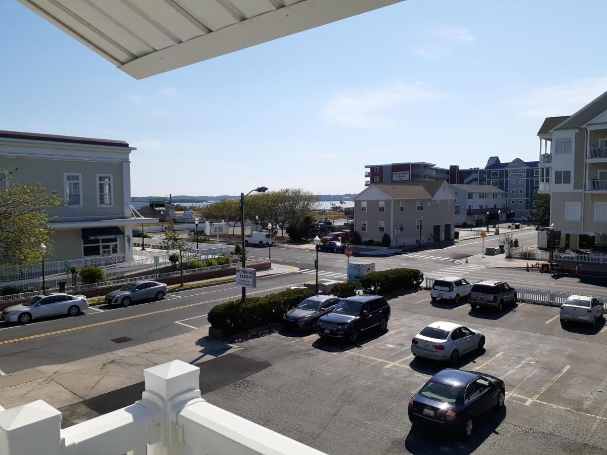 Atlantic Breeze Motel & Apartments - image 4