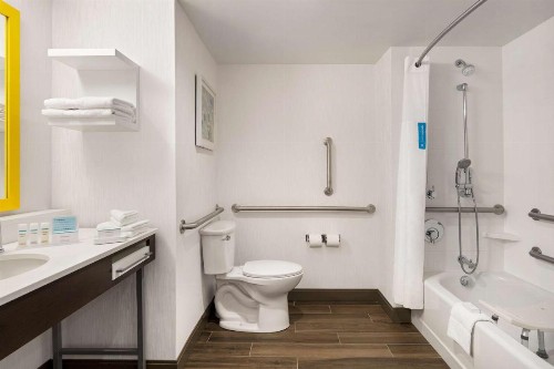 Hampton Inn & Suites Ocean City West - image 10