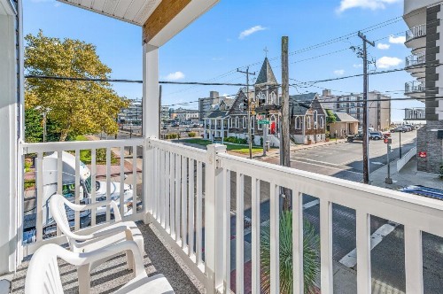 Beach Bum Inn - image 23