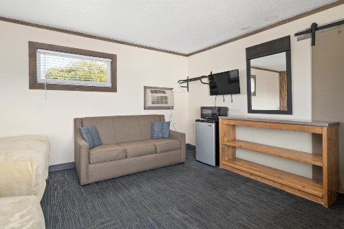 Beach Bum Inn - image 8
