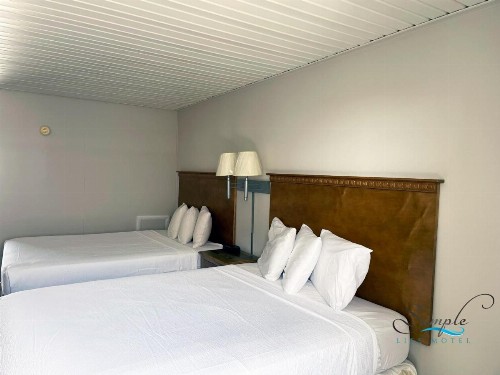Simple Life Motel - image 10